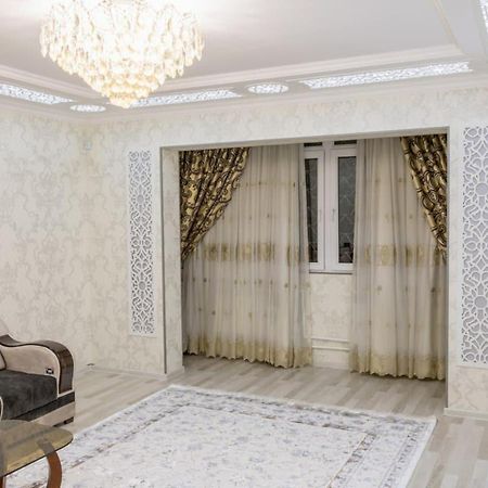 Metro Aybek Center Of Tashkent Comfort 1 Bedroom And Hall Bagian luar foto